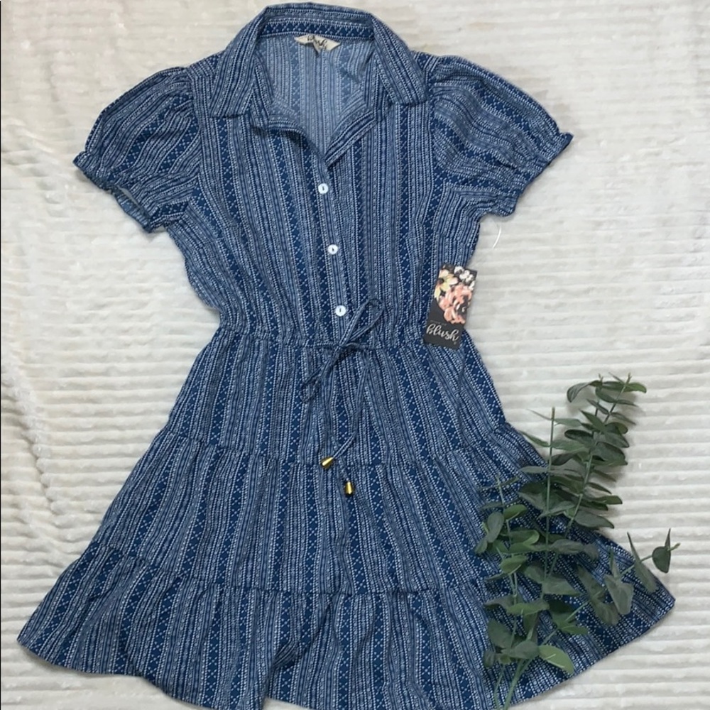 NWT Hint of Blush Women’s Blue and White Dress S